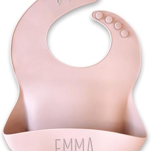 gutmarkiert - Personalisiertes Lätzchen mit Namen, Graviert in Silikon Rosa